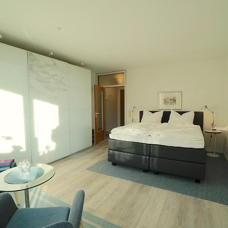 Ferienwohnung Strandhuepfer - Direkt Am Meer Эккернфёрде Экстерьер фото